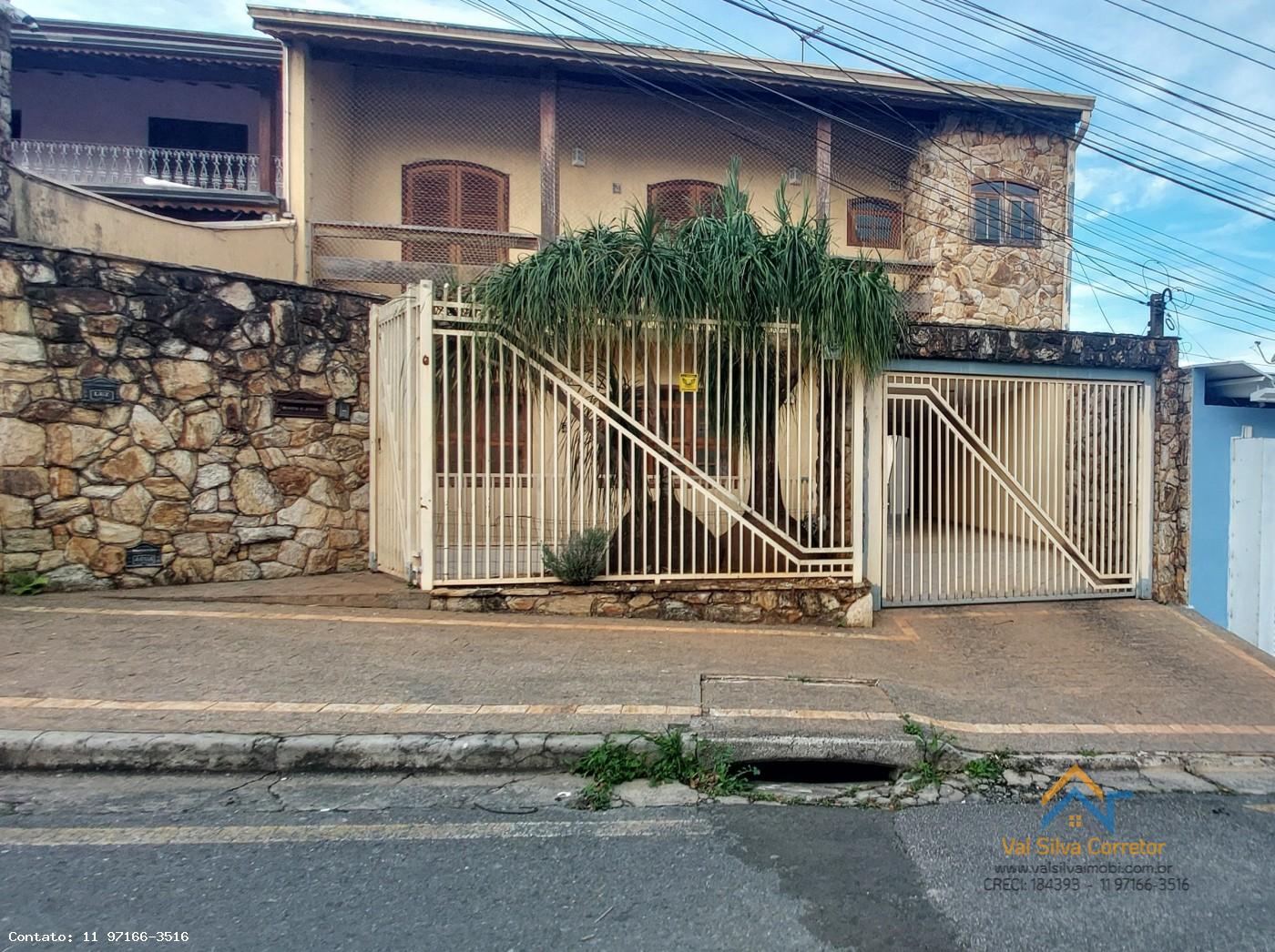 Sobrado, 3 quartos, 276 m² - Foto 1